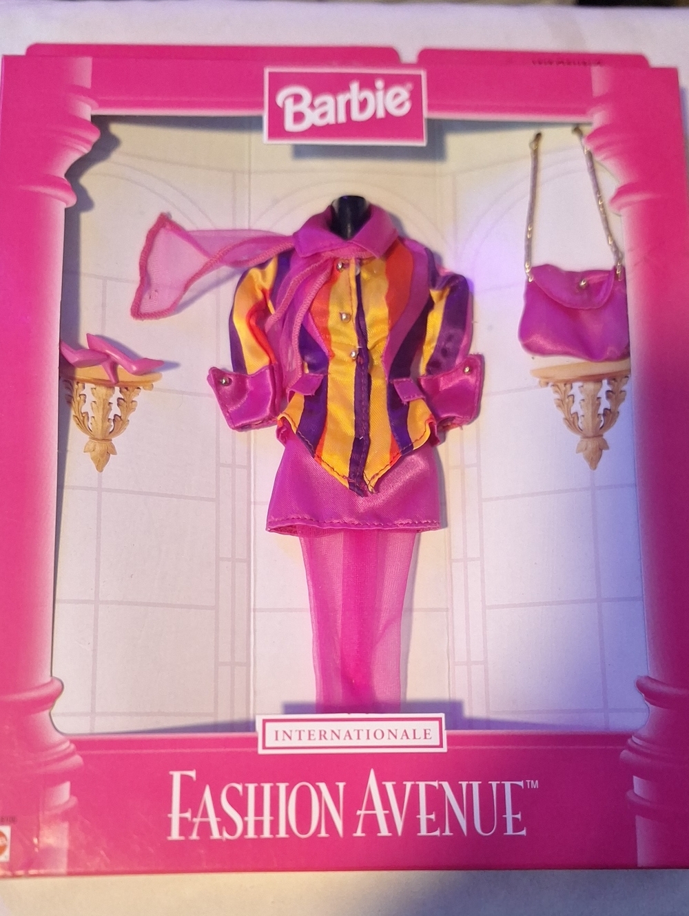 Vintage 1997 Barbie Fashion Avenue Internationale France - Striped - NiB